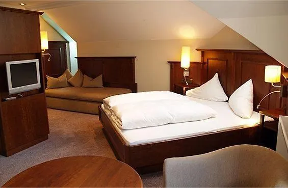 Hotel Garni Caroline Ischgl 4*,