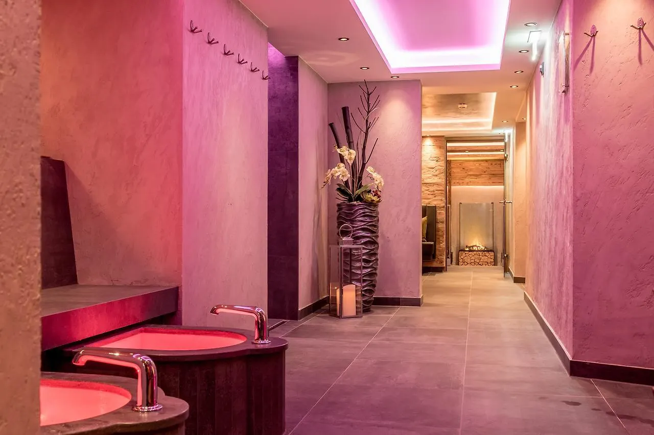Hotel Garni Caroline Ischgl