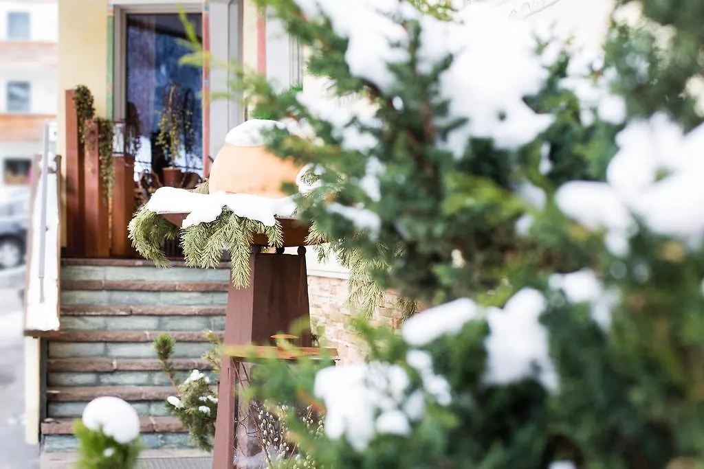 Hotel Garni Caroline Ischgl