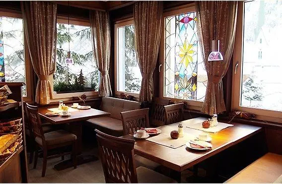 Hotel Garni Caroline Ischgl
